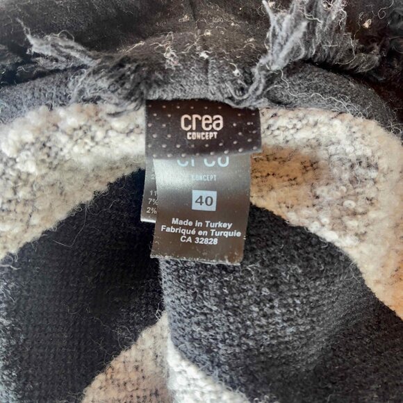 Crea Concept Long Sleeveless Jacket - Picture 8 of 9